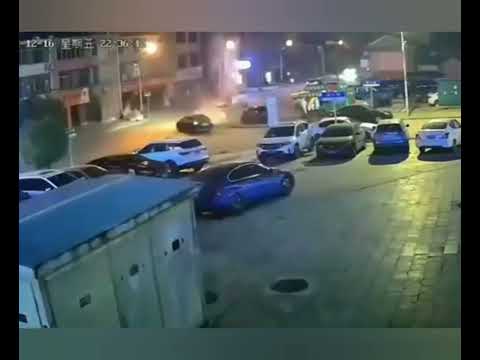 ¡Claro! Aquí tienes un título amigable y llamativo: ¡Me explotó la batería del auto! ¿Qué hago? ¡Espero que te guste! ¡Claro! Aquí tienes un título amigable y llamativo: ¡Me explotó la batería del auto! ¿Qué hago!