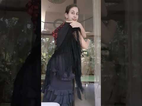 Guía paso a paso para lucir un mantón de Manila en tu próxima boda Guía paso a paso para lucir un mantón de Manila en tu próxima boda